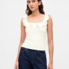 Modernes, kurzes Tanktop mit Rüschen Modernes, kurzes Tanktop mit Rüschen