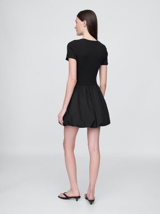 Modernes Mixed-Media-Bubble-Minikleid