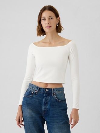Modernes Off-Shoulder Crop T-Shirt