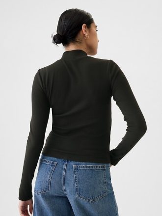 Modernes Rippen-Crop-Shirt mit Stehkragen