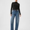 Modernes Rippen-Crop-Shirt mit Stehkragen Modernes Rippen-Crop-Shirt mit Stehkragen
