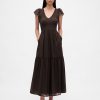 Modernes Rüschen-Maxikleid aus gemischten Materialien Modernes Rüschen-Maxikleid aus gemischten Materialien