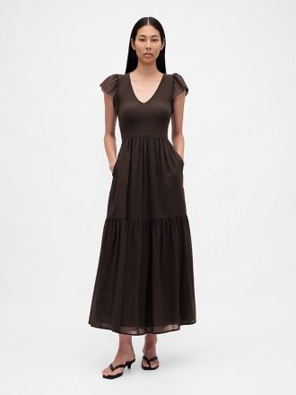 Modernes Rüschen-Maxikleid aus gemischten Materialien
