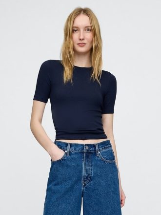 Modernes T-Shirt mit Rundhalsausschnitt