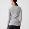 Modernes T-Shirt mit Rundhalsausschnitt