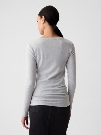 Modernes T-Shirt mit Rundhalsausschnitt