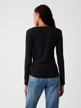 Modernes T-Shirt mit Rundhalsausschnitt Modernes T-Shirt mit Rundhalsausschnitt