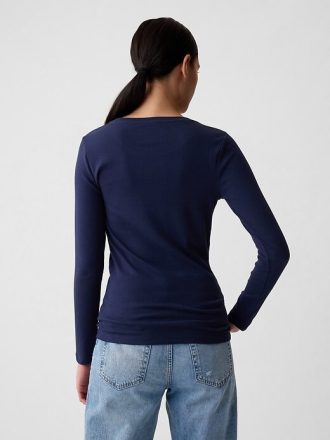 Modernes T-Shirt mit Rundhalsausschnitt