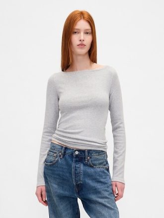 Modernes T-Shirt mit U-Boot-Ausschnitt