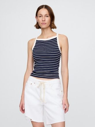 Modernes Tanktop mit Schürzenkragen