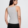 Modernes Tanktop mit Schürzenkragen