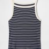 Modernes Tanktop mit Schürzenkragen Modernes Tanktop mit Schürzenkragen