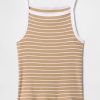 Modernes Tanktop mit Schürzenkragen