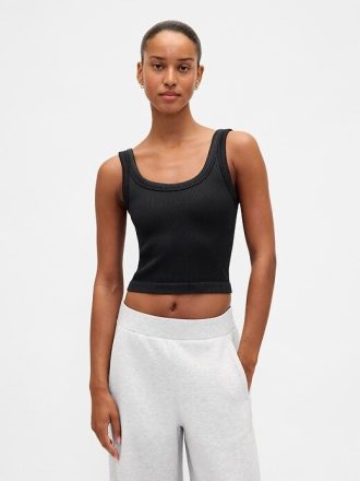 Nahtloses, geripptes Crop-Tanktop von GapFit