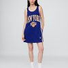 NBA New York Knicks Minikleid aus recyceltem Jersey NBA New York Knicks Minikleid aus recyceltem Jersey