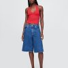 Neckholder-Crop-Top aus CloseStrick Neckholder-Crop-Top aus CloseStrick