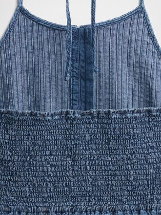 Neckholder-Minikleid aus Denim mit Biesen