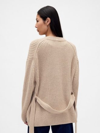Oversize-Strickjacke mit Wickeldesign