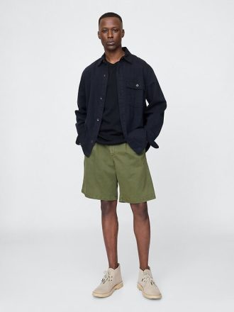 Plissierte Khaki-Shorts