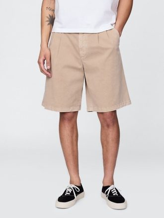 Plissierte Khaki-Shorts