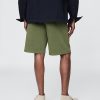 Plissierte Khaki-Shorts Plissierte Khaki-Shorts