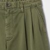 Plissierte Khaki-Shorts Plissierte Khaki-Shorts