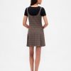 Plissiertes Minikleid mit eckigem Ausschnitt Plissiertes Minikleid mit eckigem Ausschnitt