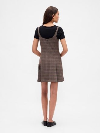 Plissiertes Minikleid mit eckigem Ausschnitt
