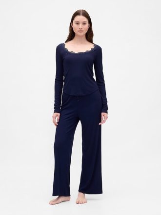 Pyjama-Oberteil mit Mini-Ripp und Spitzenbesatz