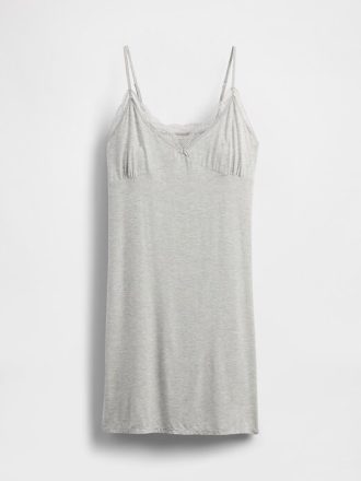 Pyjamakleid aus Modal mit Spitzenbesatz
