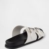 Sandalen mit Doppelschnalle Sandalen mit Doppelschnalle