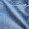 Schlagjeans mit niedriger Taille Schlagjeans mit niedriger Taille