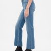Schmale, gerade Crop-Jeans im Stil der 90er mit hohem Bund