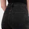 Schmale, gerade Crop-Jeans im Stil der 90er mit hohem Bund