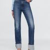 Schmale, gerade Jeans im 90er-Stil mit hohem Bund und Umschlag