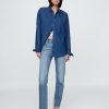 Schmale, gerade Jeans im Stil der 90er mit hohem Bund