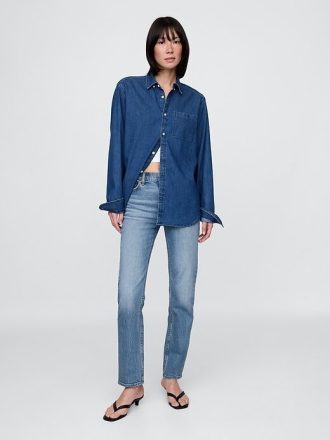 Schmale, gerade Jeans im Stil der 90er mit hohem Bund