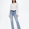 Schmale, gerade Jeans im Stil der 90er mit hohem Bund