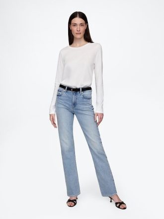 Schmale, gerade Jeans im Stil der 90er mit hohem Bund