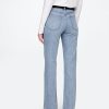 Schmale, gerade Jeans im Stil der 90er mit hohem Bund