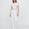 Schmale, gerade Jeans mit hohem Bund im 90er-Stil Schmale, gerade Jeans mit hohem Bund im 90er-Stil