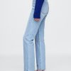 Schmale, gerade Jeans mit hohem Bund im 90er-Stil Schmale, gerade Jeans mit hohem Bund im 90er-Stil