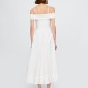 Schulterfreies Midikleid aus Mischgewebe Schulterfreies Midikleid aus Mischgewebe