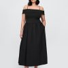 Schulterfreies Midikleid aus Mischgewebe Schulterfreies Midikleid aus Mischgewebe