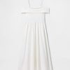 Schulterfreies Midikleid aus Mischgewebe Schulterfreies Midikleid aus Mischgewebe