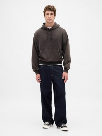 Schwerer, kurzer Hoodie