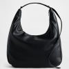 Slouchy-Tasche aus veganem Kieselleder