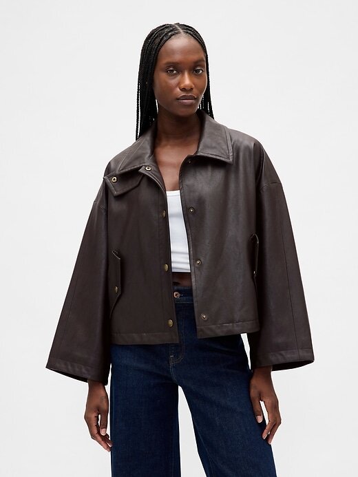 Swingjacke aus veganem Leder Swingjacke aus veganem Leder