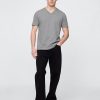 T-Shirt aus Baumwolljersey mit V-Ausschnitt T-Shirt aus Baumwolljersey mit V-Ausschnitt