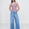 Transparentes, modernes Rippen-Tanktop